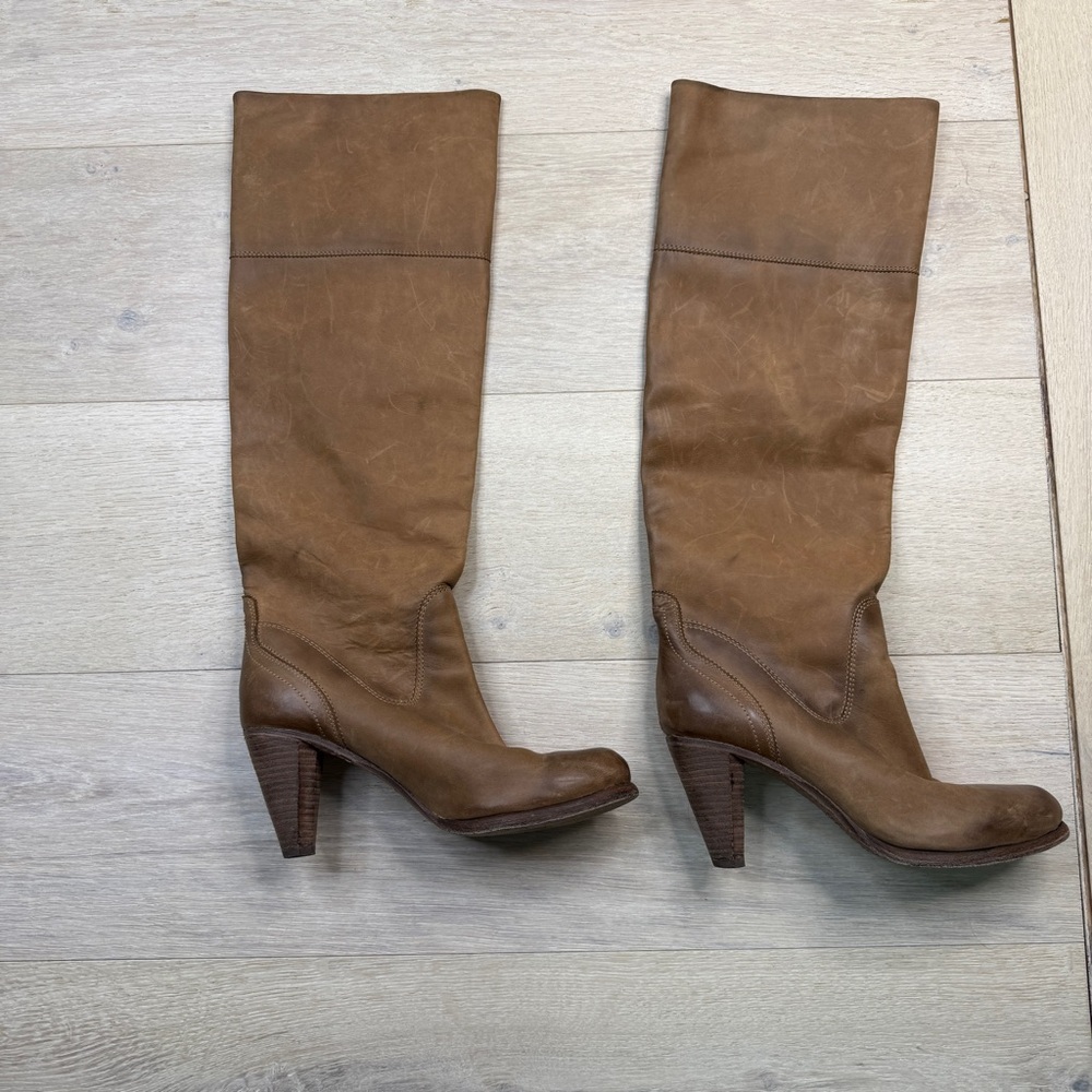 D-Segno Brown Leather Knee-High Boots